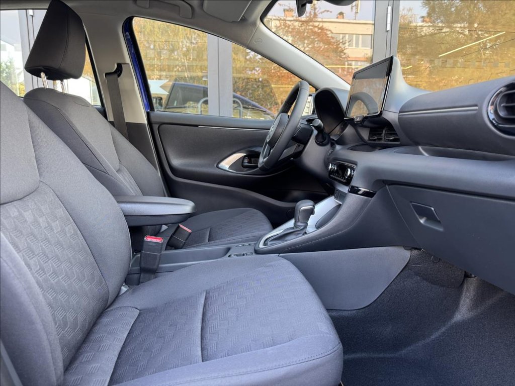 Mazda 2 Hybrid