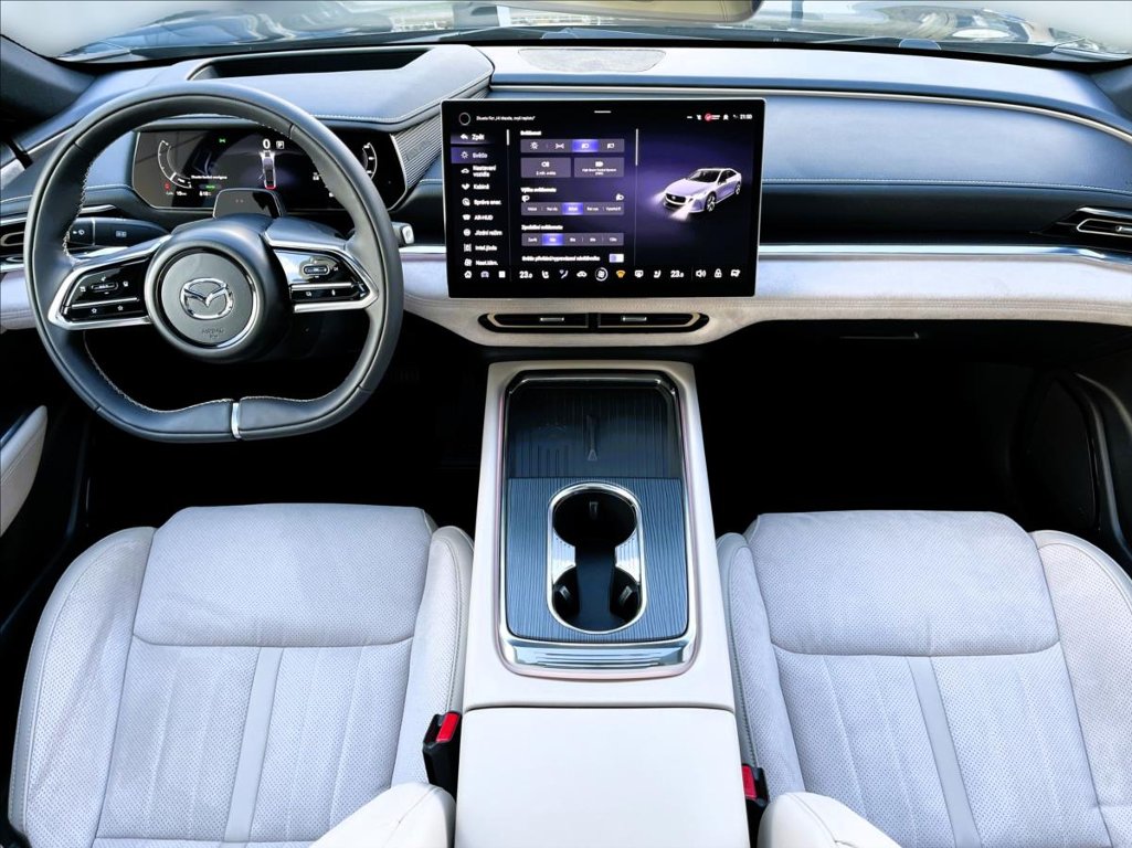 Mazda 6e