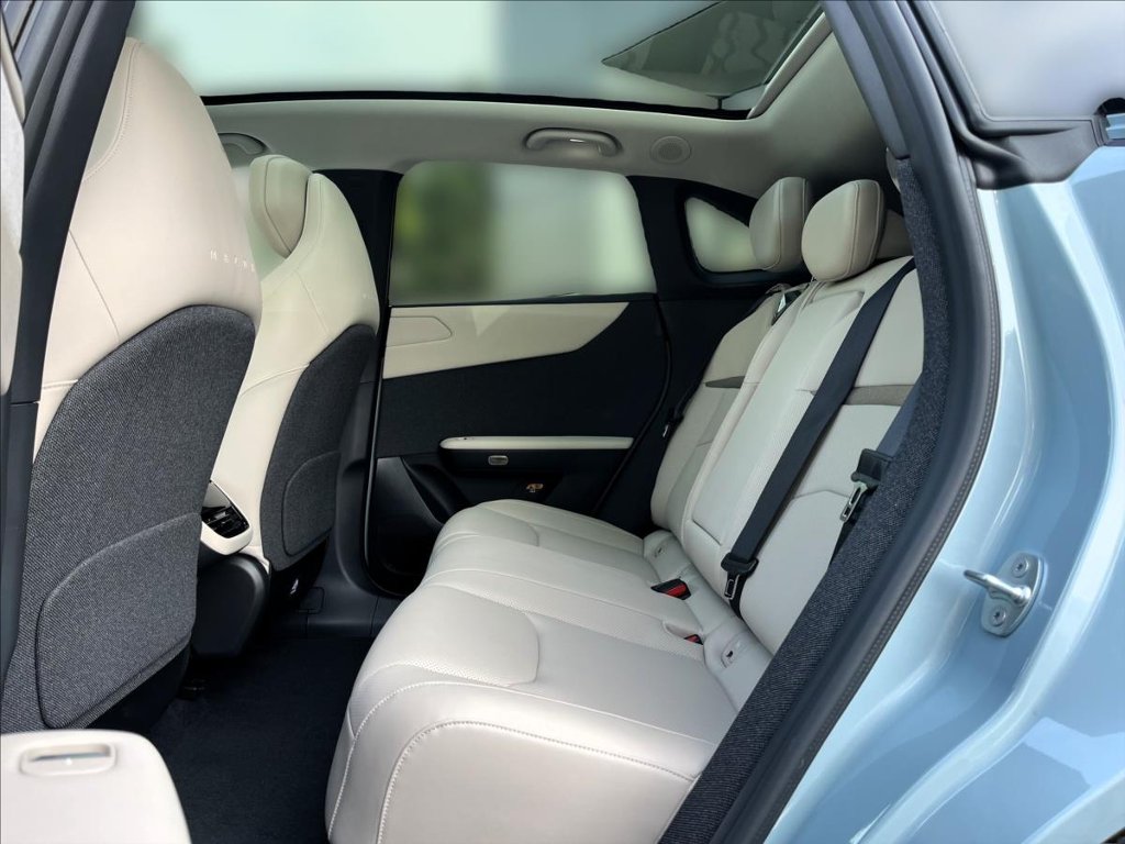 Mazda CX-6e