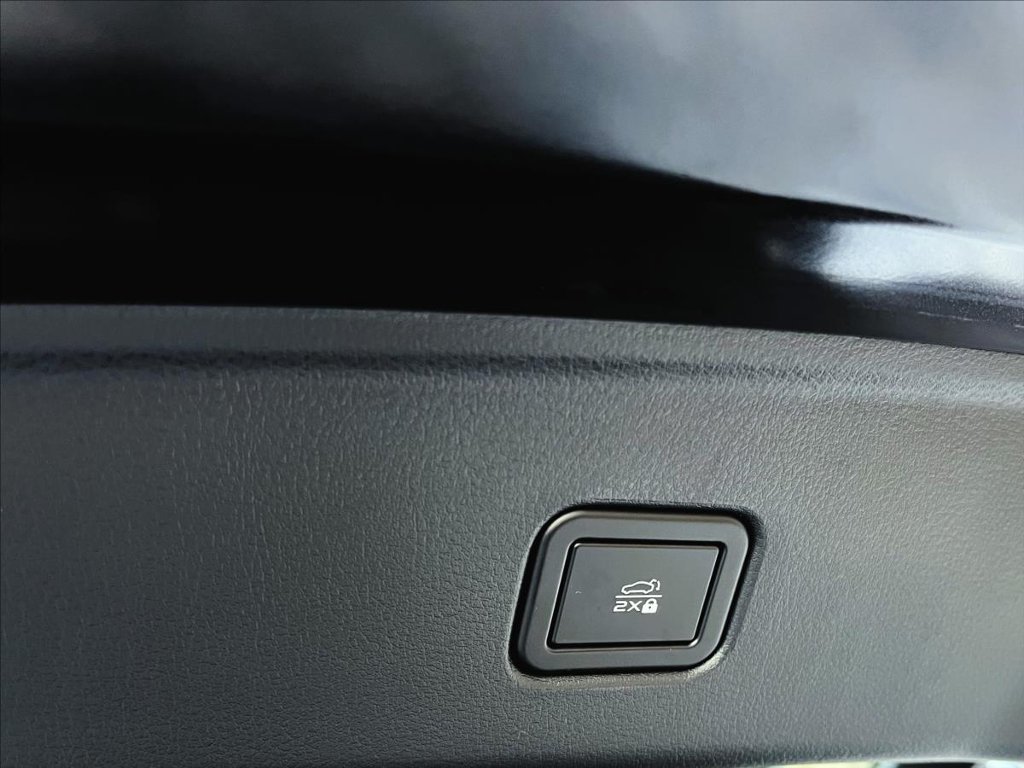 Mazda 6e