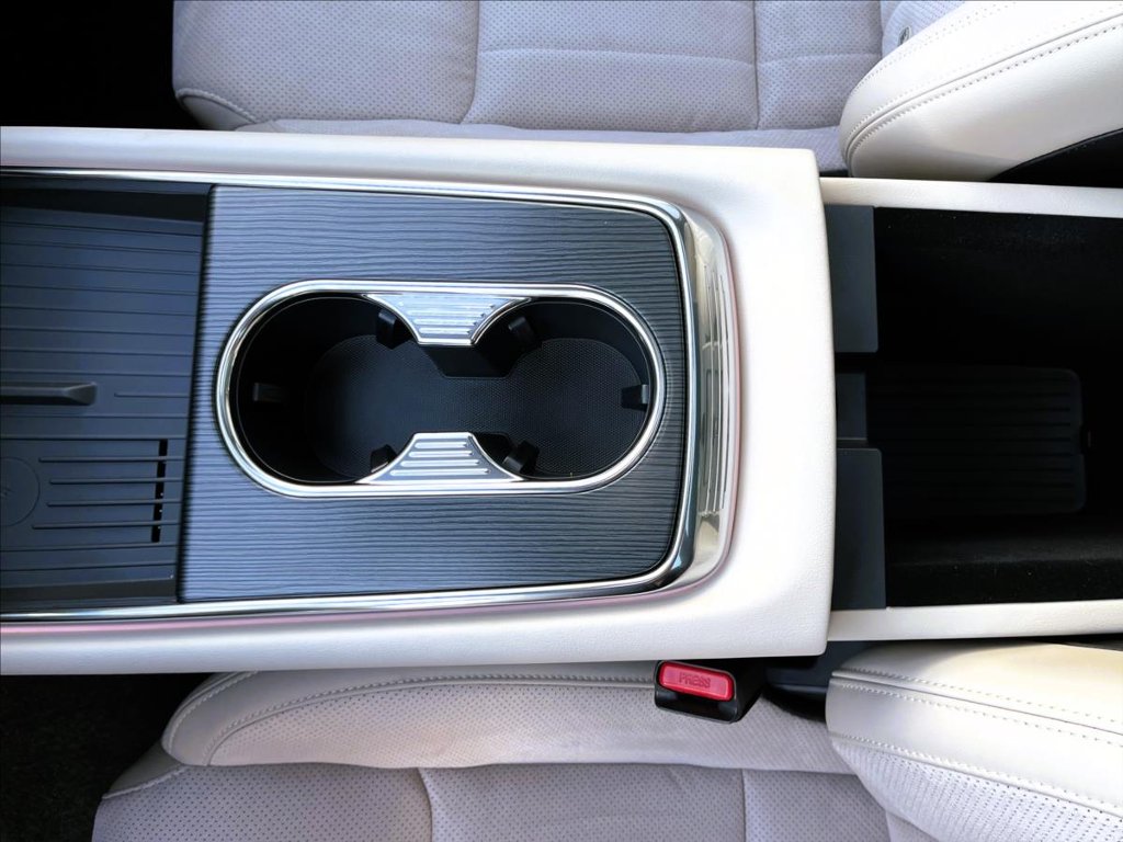 Mazda 6e