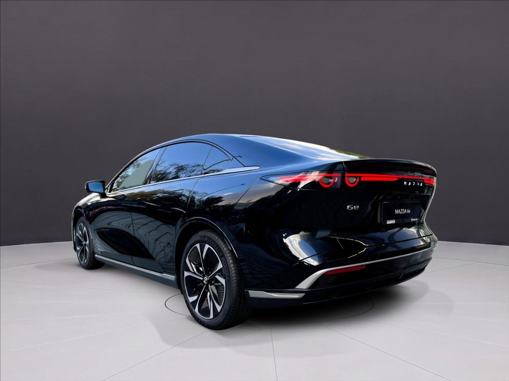 Mazda 6e