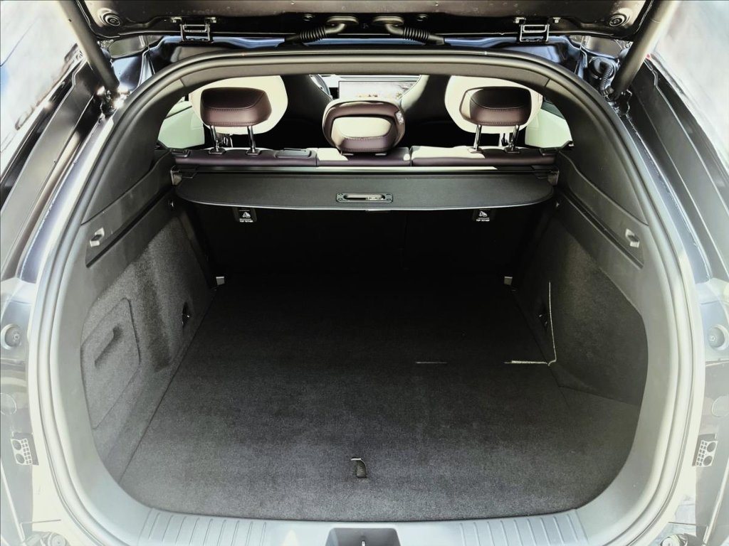 Mazda CX-6e