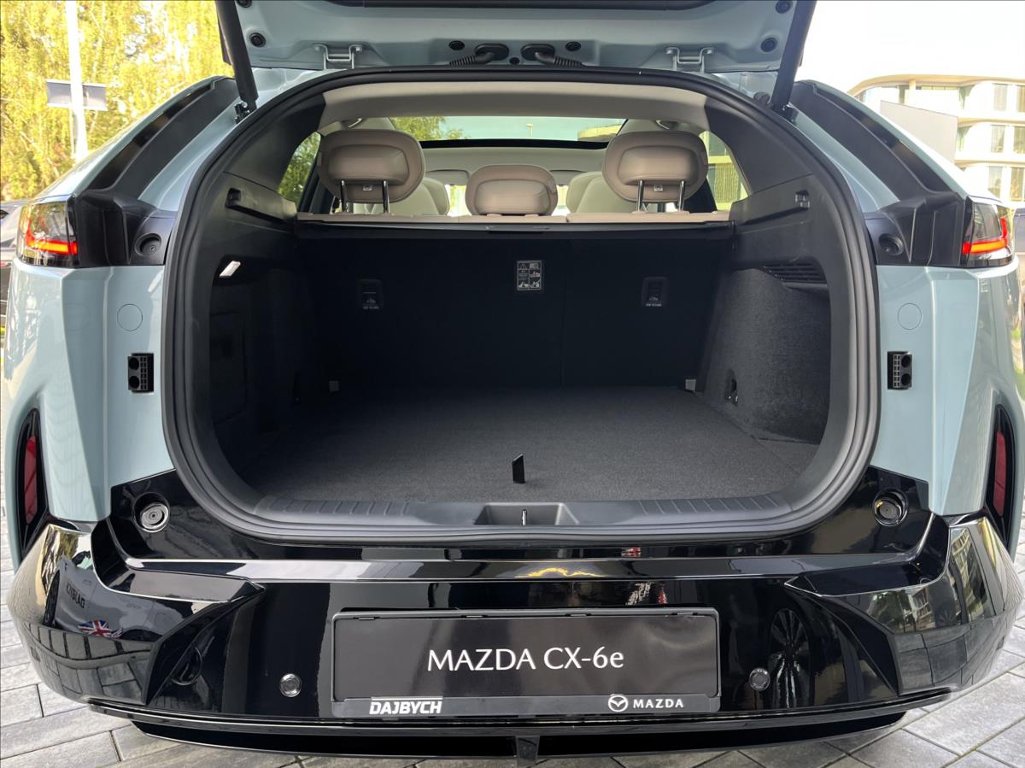 Mazda CX-6e