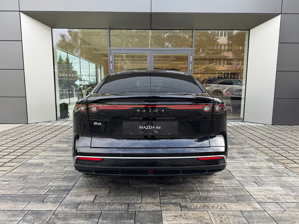 Mazda 6e
