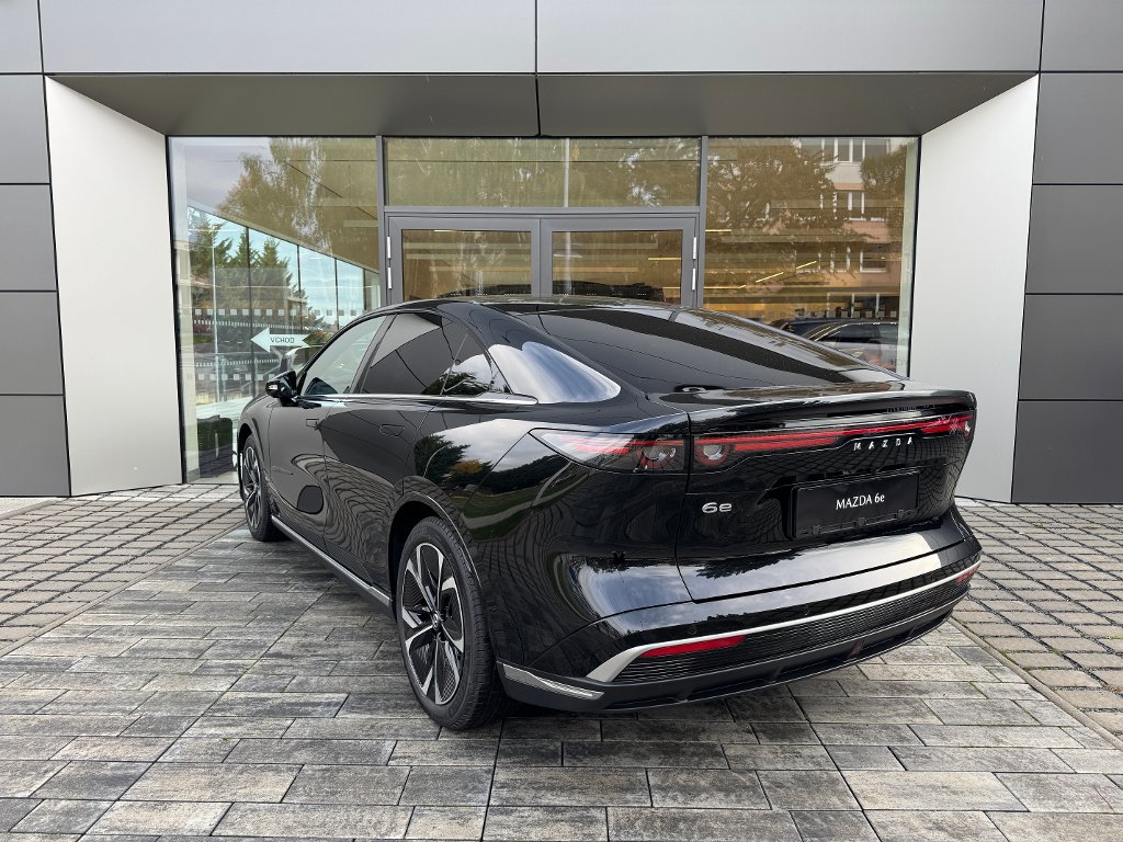 Mazda 6e