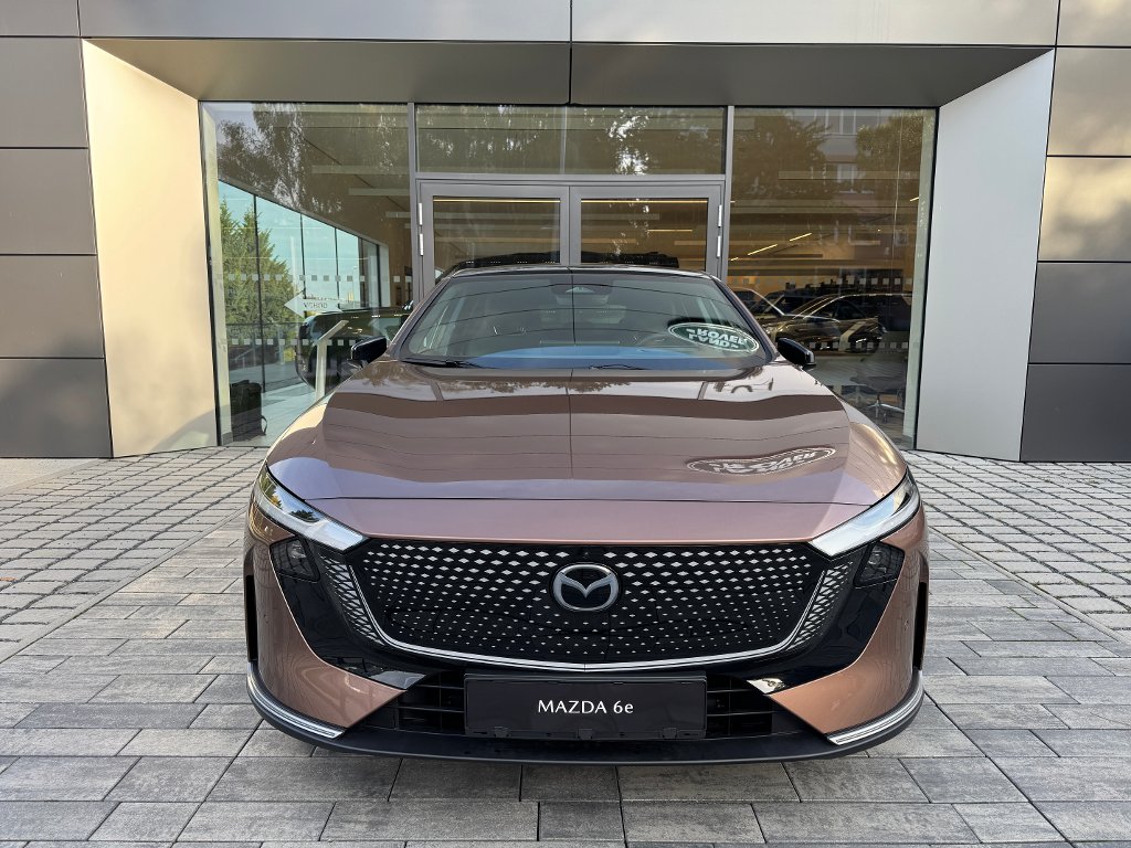 Mazda 6e