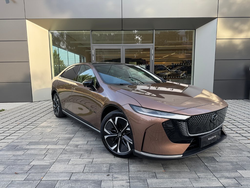 Mazda 6e