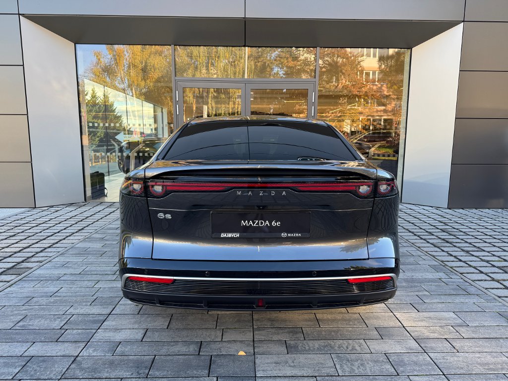 Mazda 6e