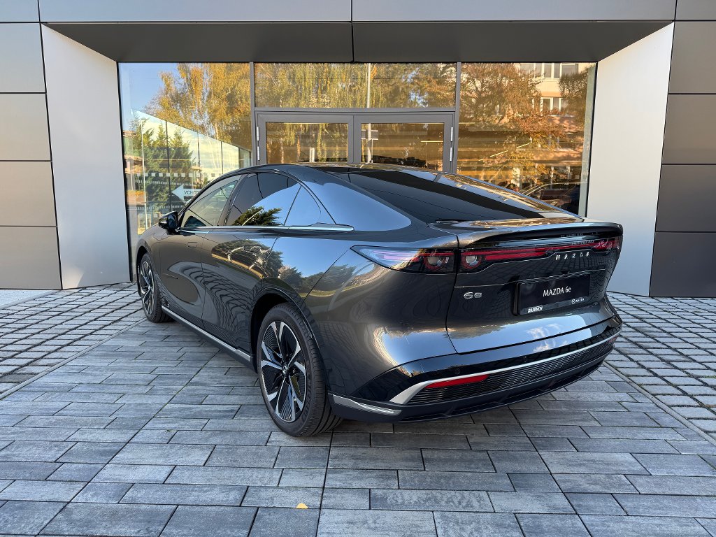 Mazda 6e