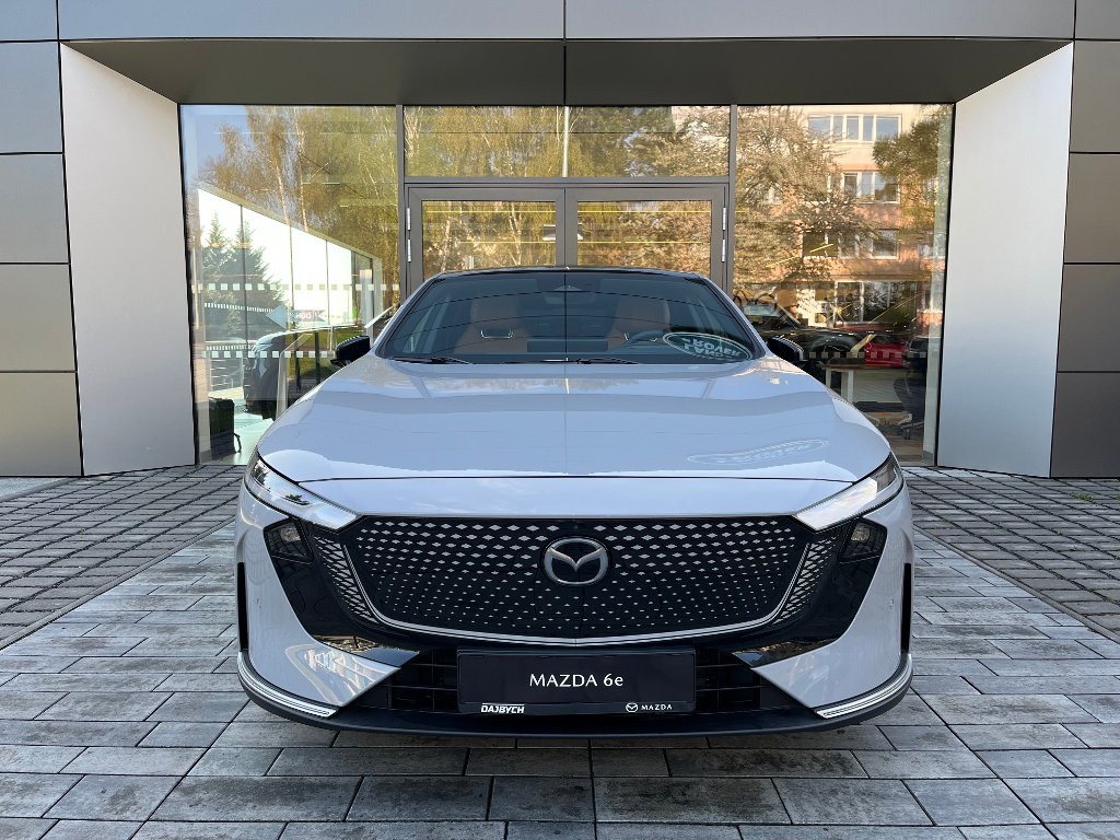 Mazda 6e