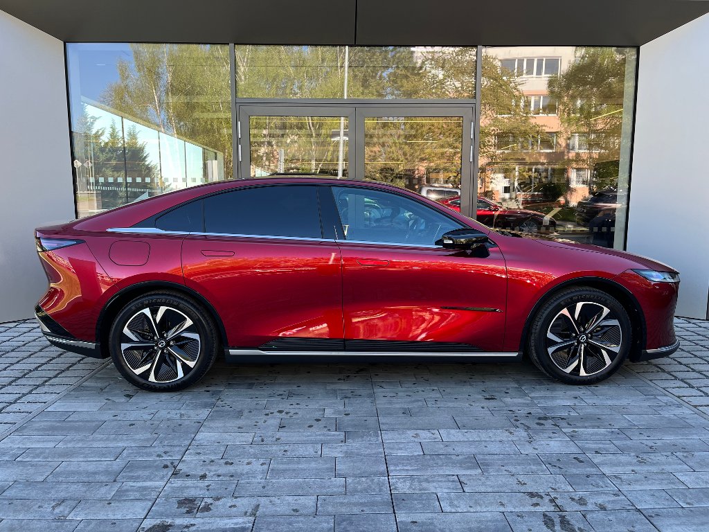Mazda 6e