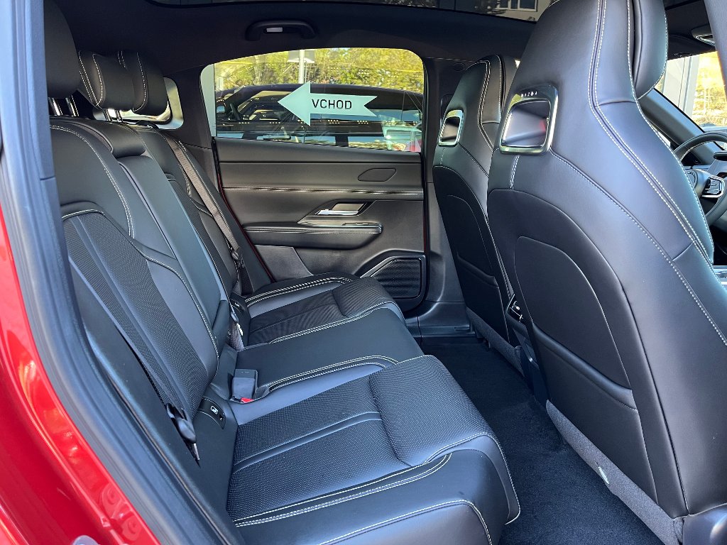 Mazda 6e
