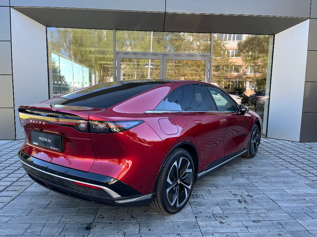 Mazda 6e