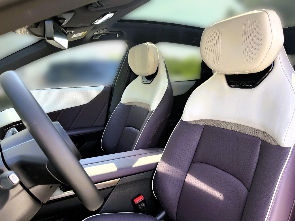 Mazda CX-6e