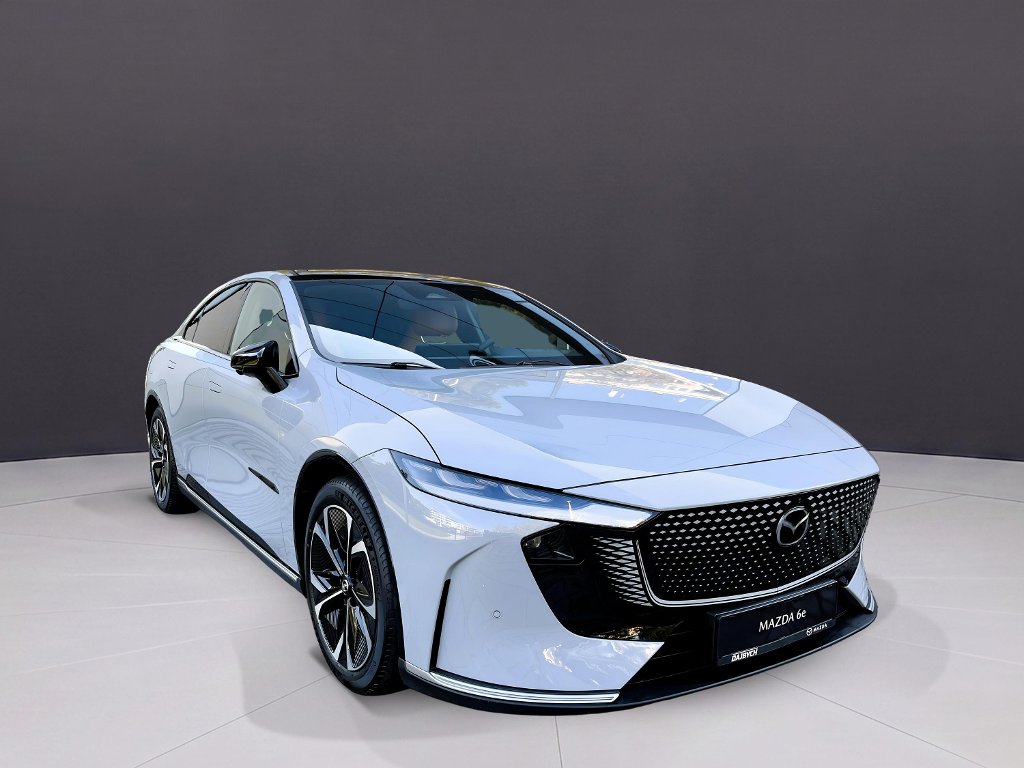 Mazda 6e