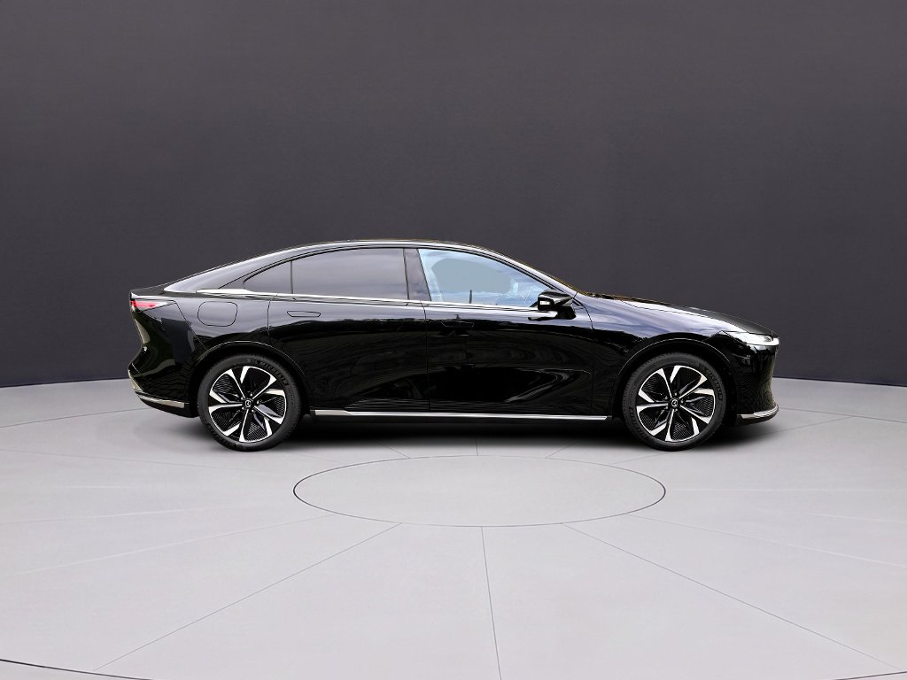 Mazda 6e
