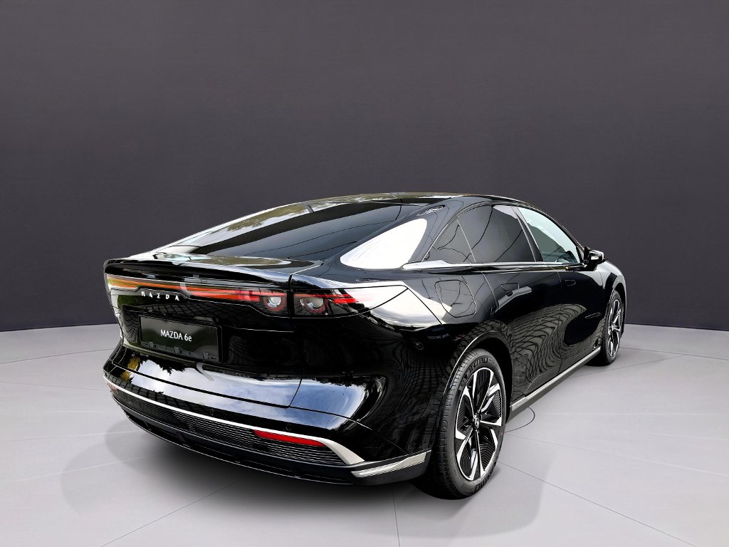 Mazda 6e