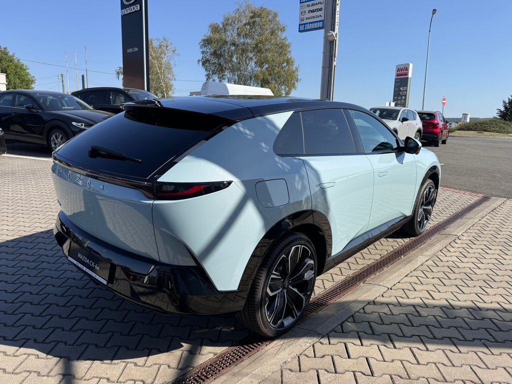 Mazda CX-6e