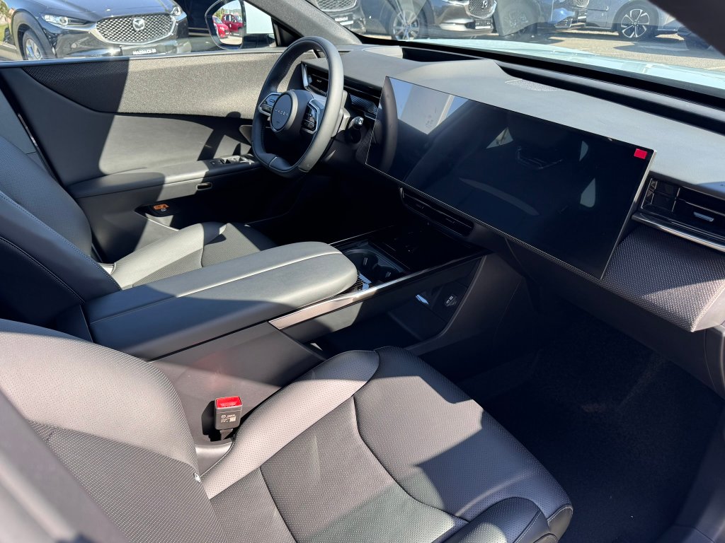 Mazda CX-6e