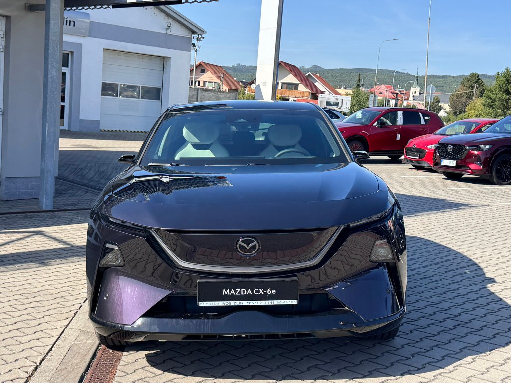 Mazda CX-6e