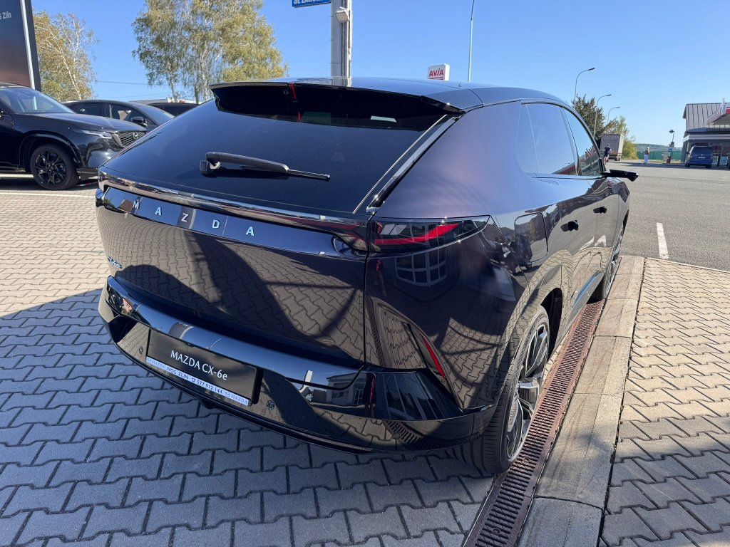 Mazda CX-6e