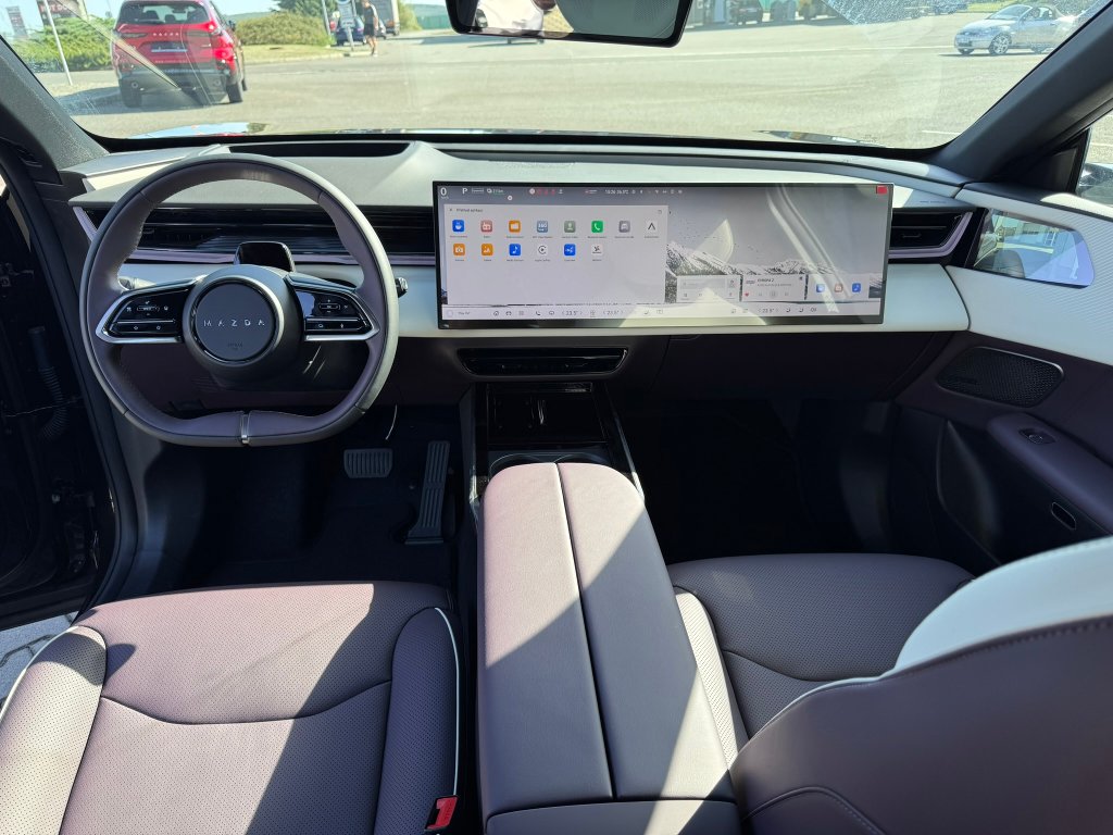 Mazda CX-6e