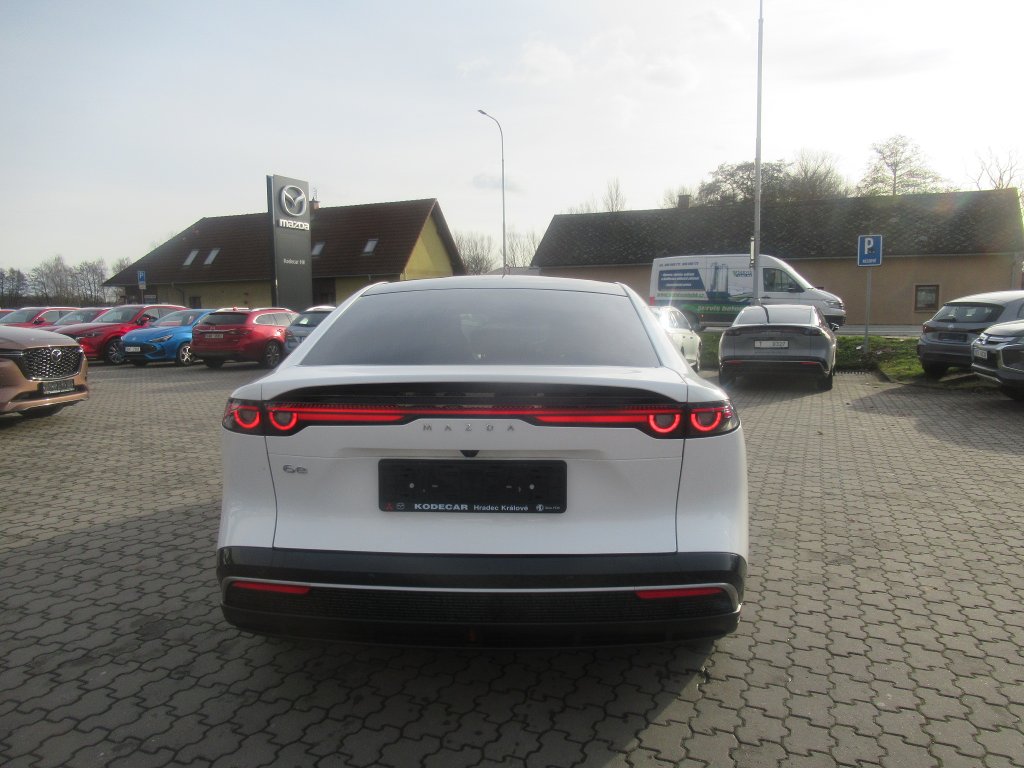 Mazda 6e