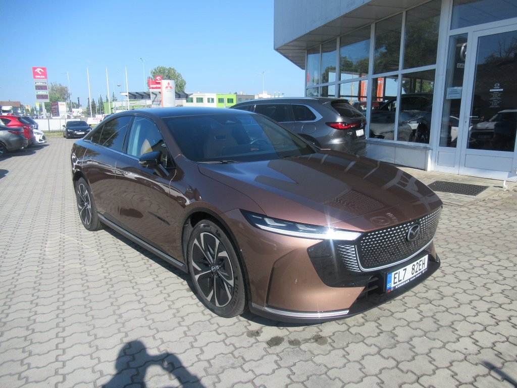 Mazda 6e