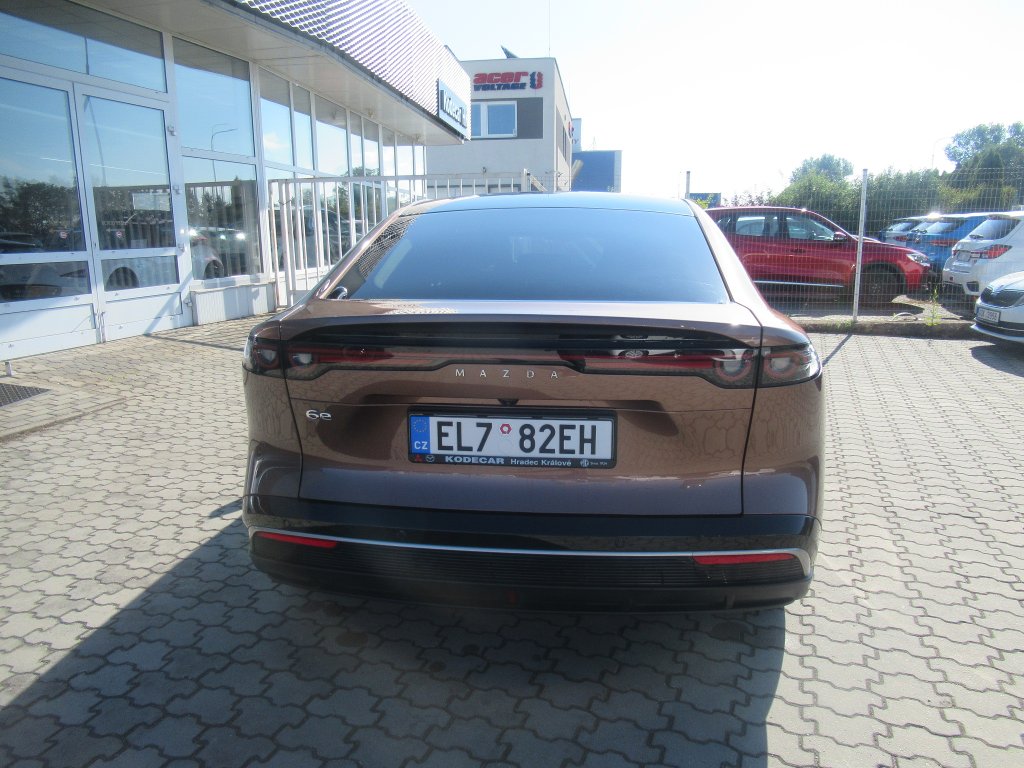 Mazda 6e