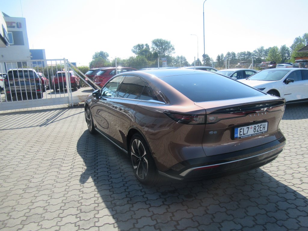 Mazda 6e