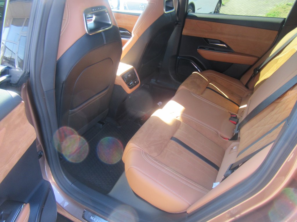 Mazda 6e