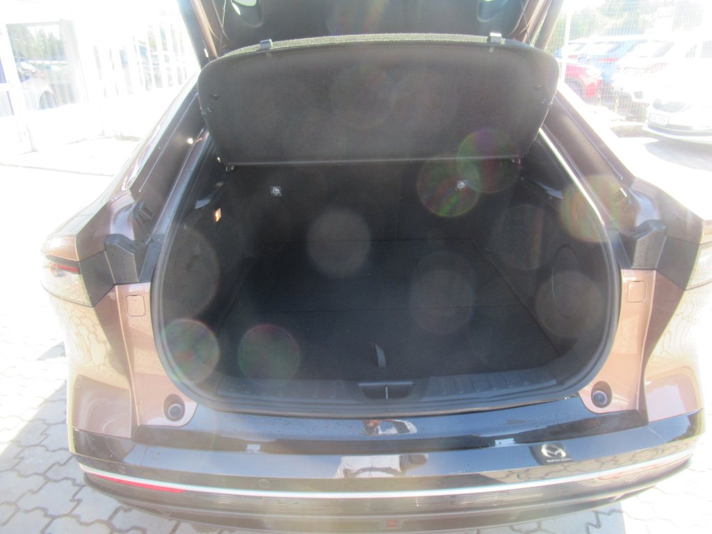 Mazda 6e