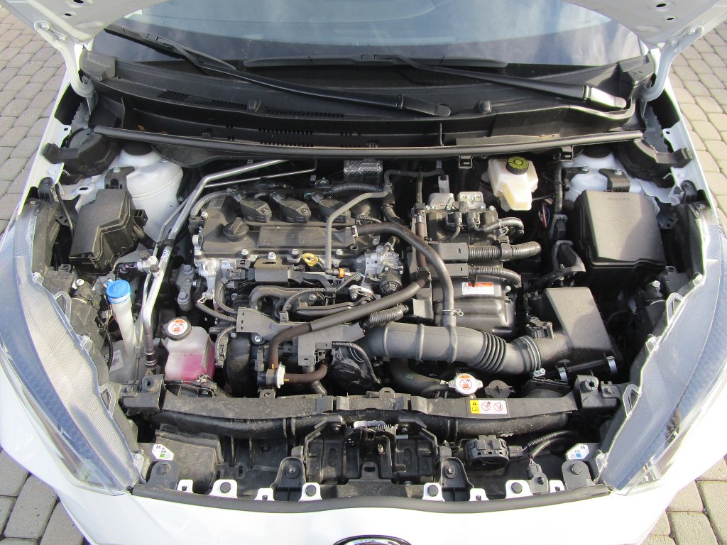 Mazda 2 Hybrid