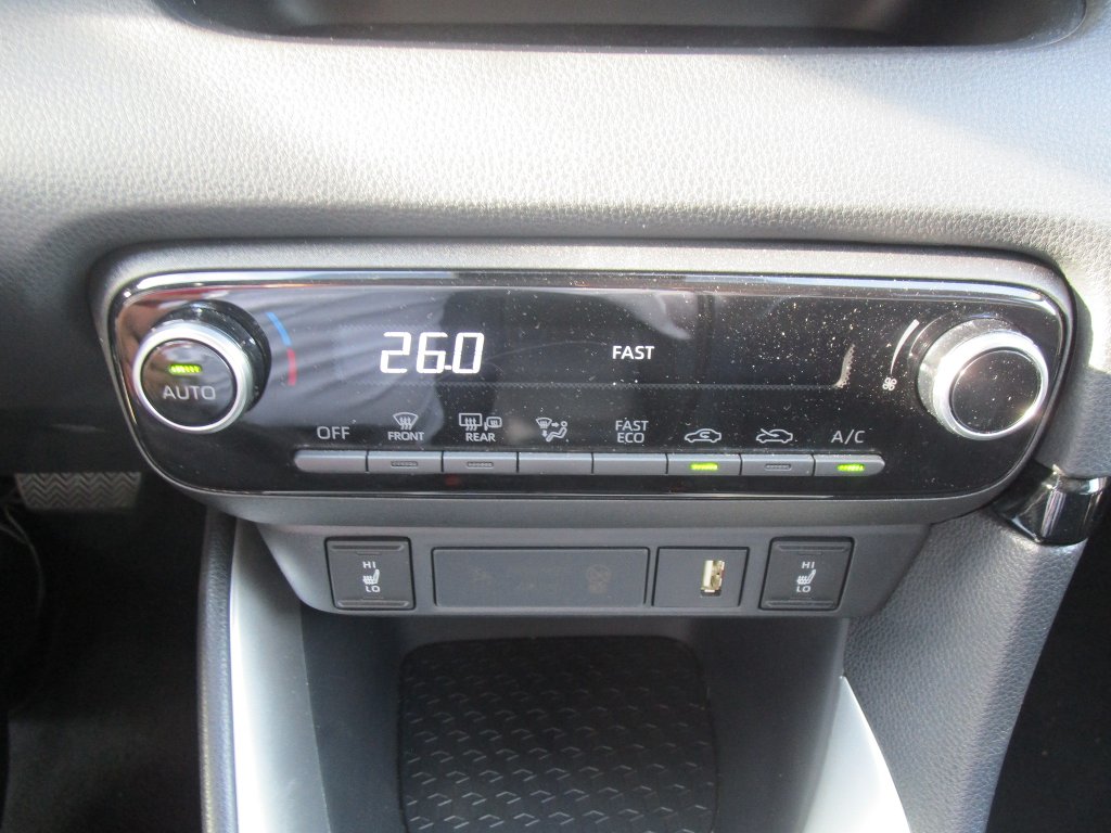 Mazda 2 Hybrid
