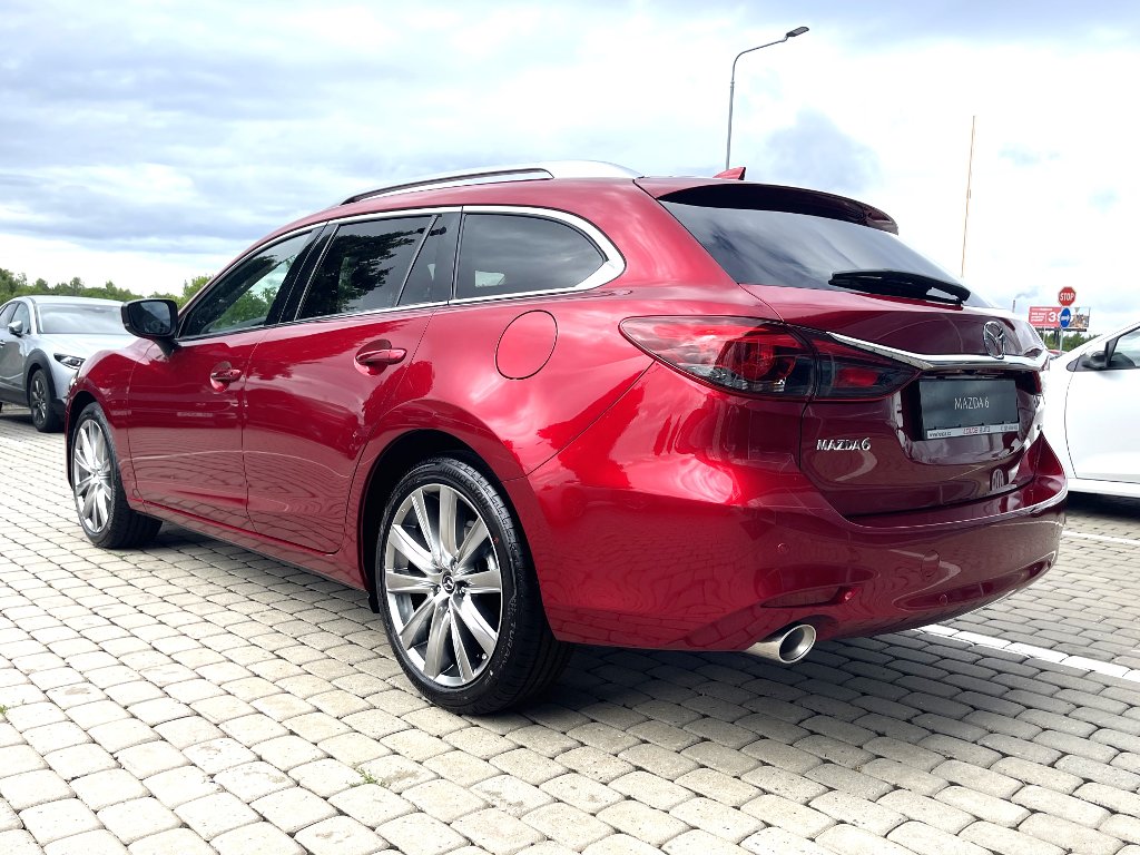 Mazda 6