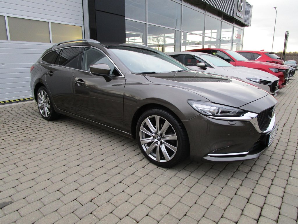 Mazda 6