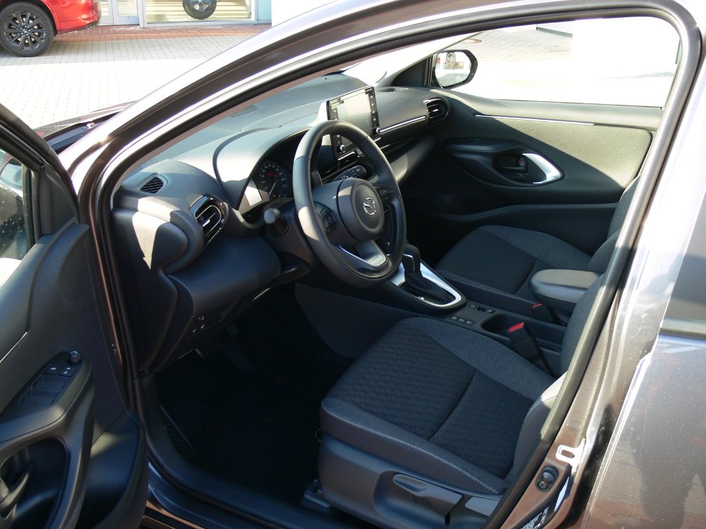 Mazda 2 Hybrid