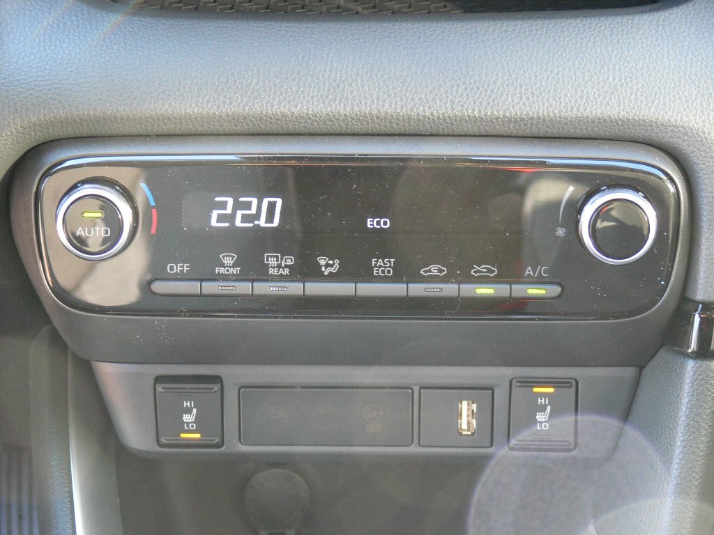 Mazda 2 Hybrid