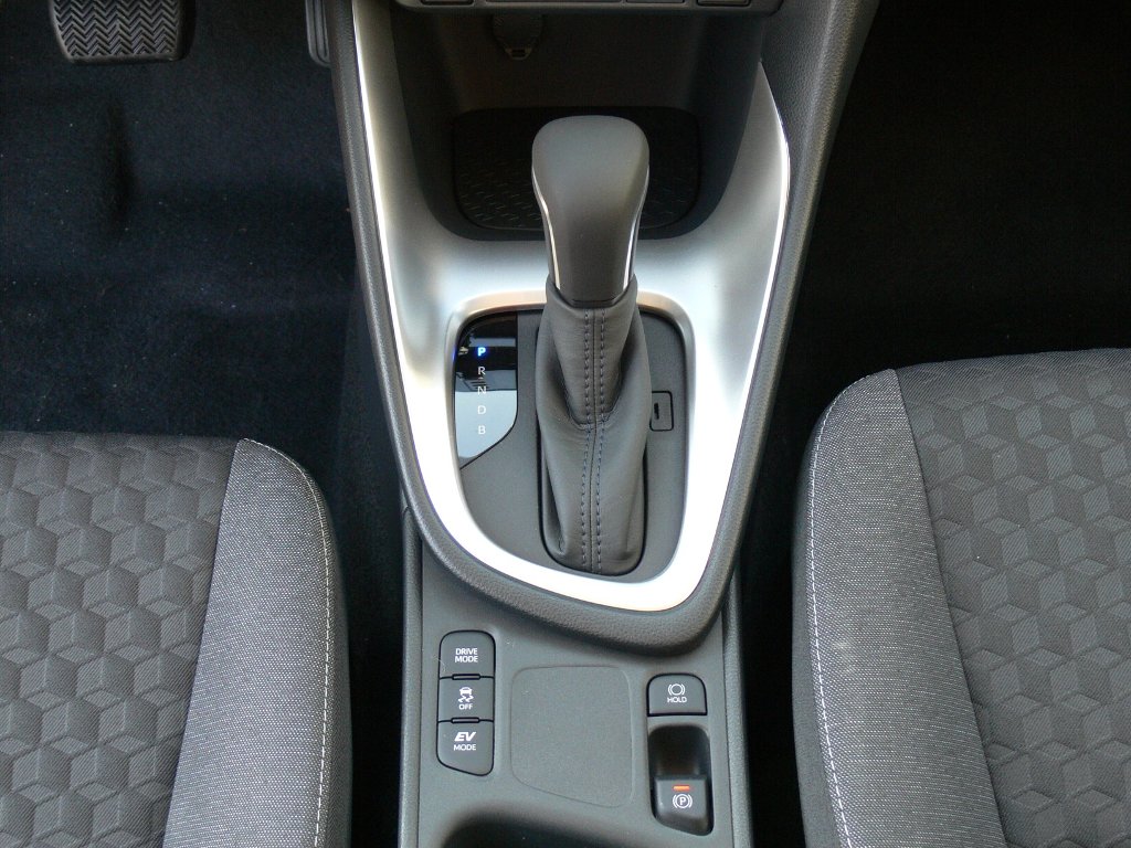 Mazda 2 Hybrid