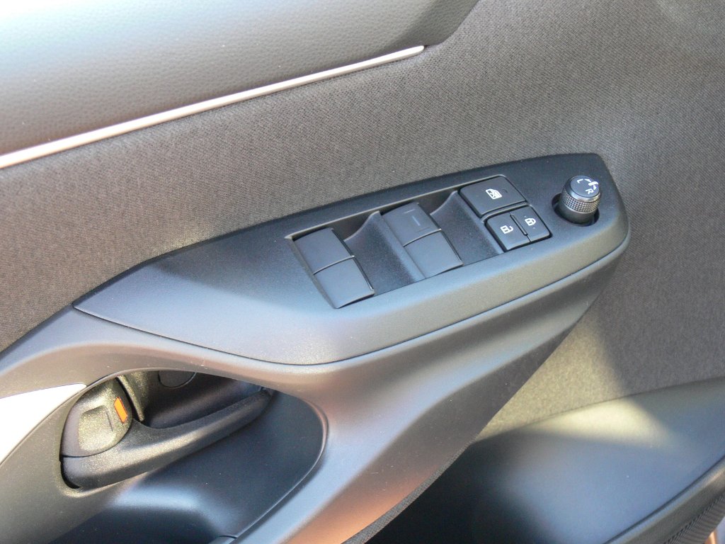 Mazda 2 Hybrid