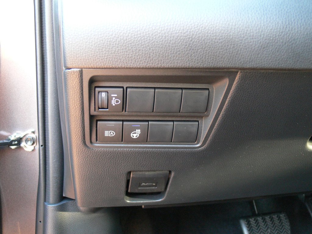 Mazda 2 Hybrid