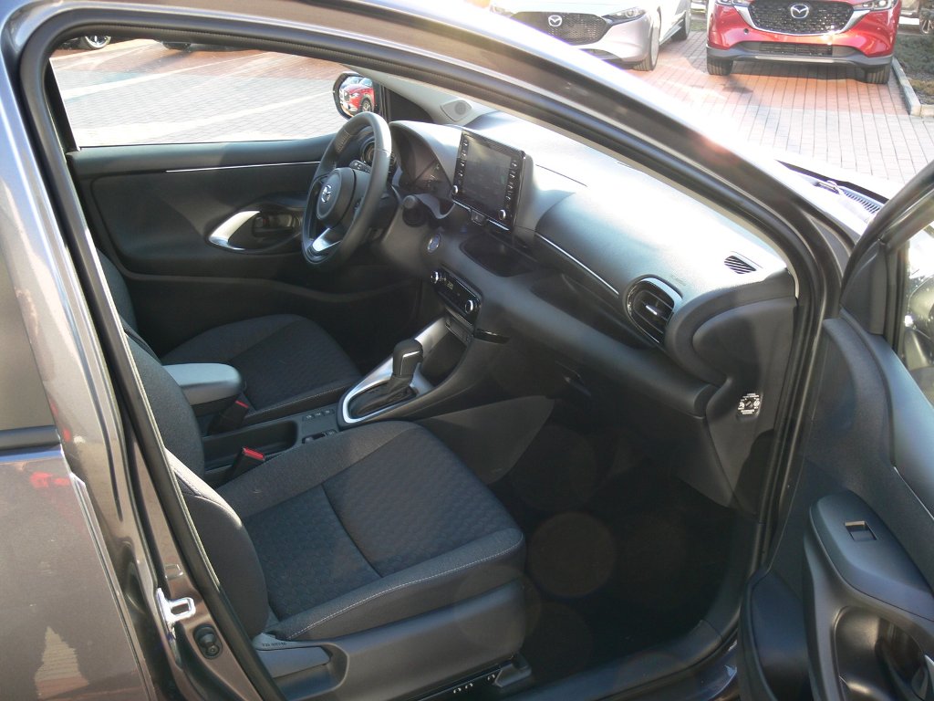 Mazda 2 Hybrid