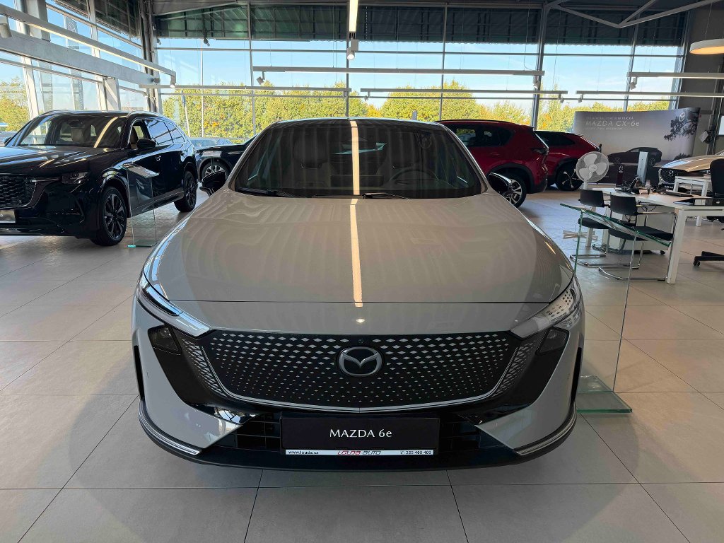 Mazda 6e