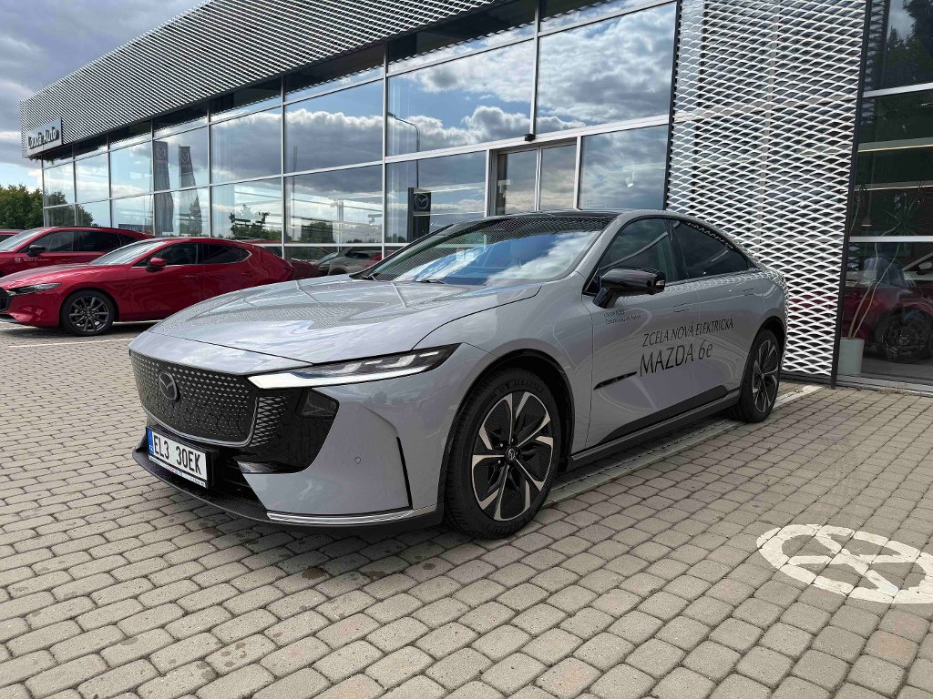 Mazda 6e