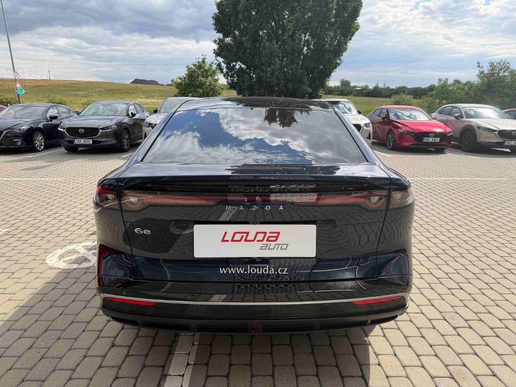 Mazda 6e