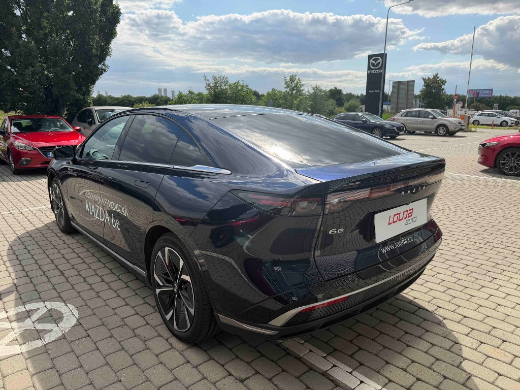 Mazda 6e