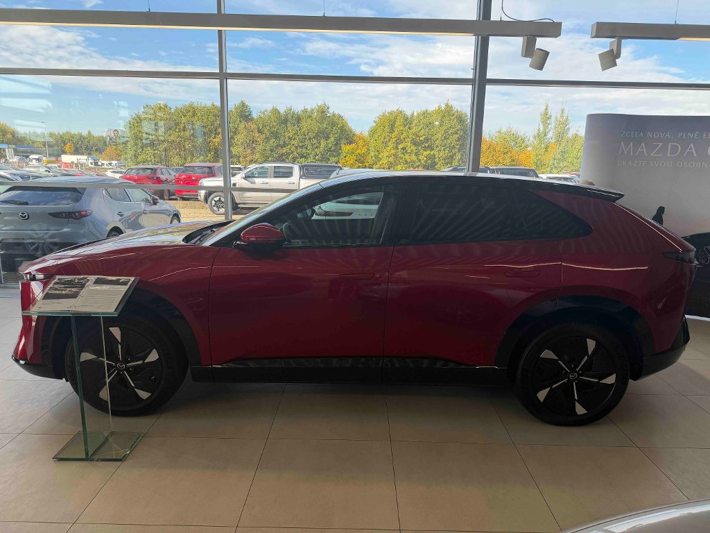 Mazda CX-6e