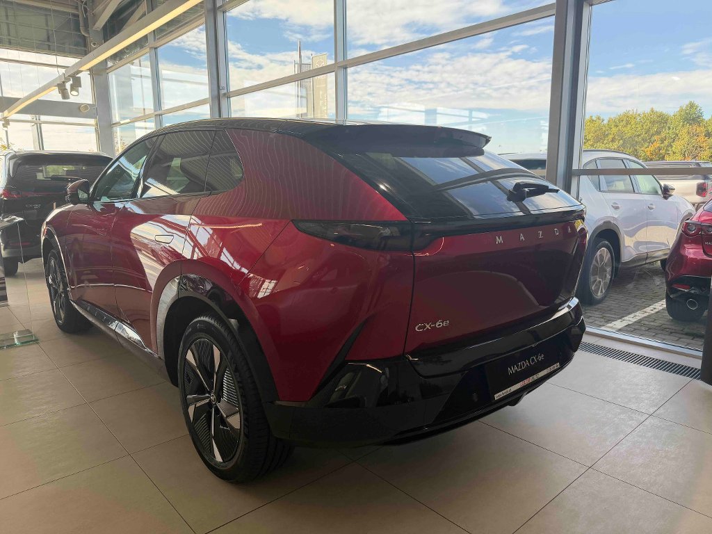 Mazda CX-6e