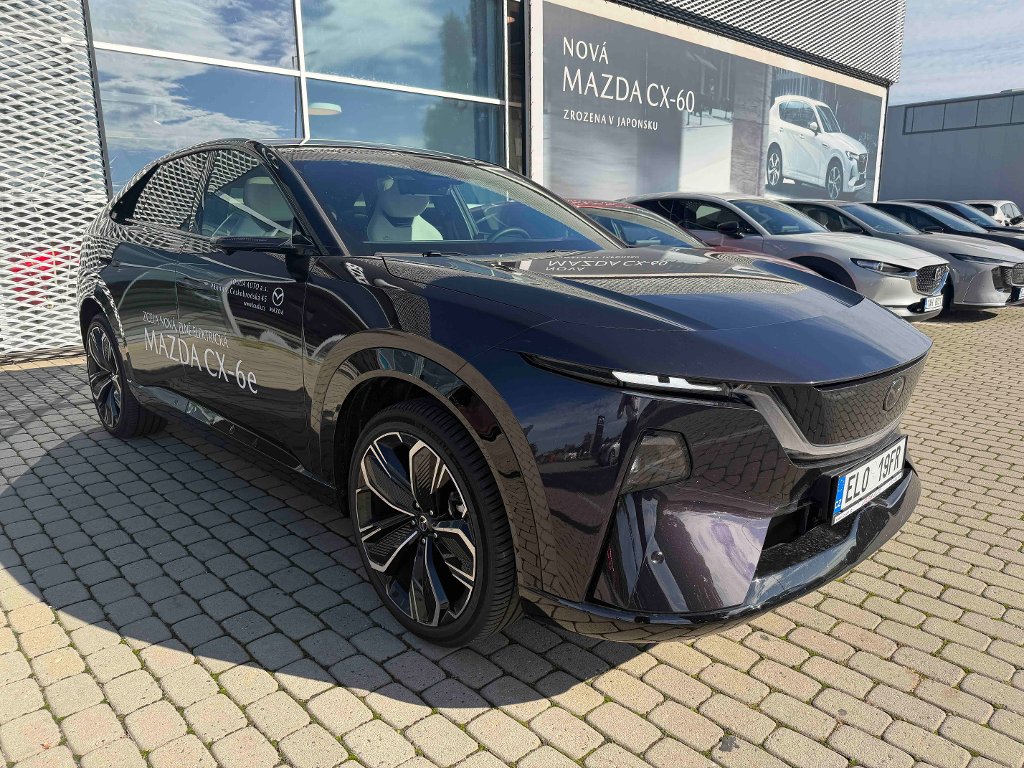 Mazda CX-6e